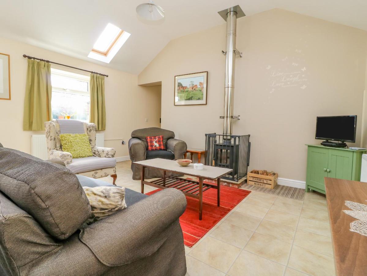 Ulleskelf 1 Pines Farm Cottages מראה חיצוני תמונה